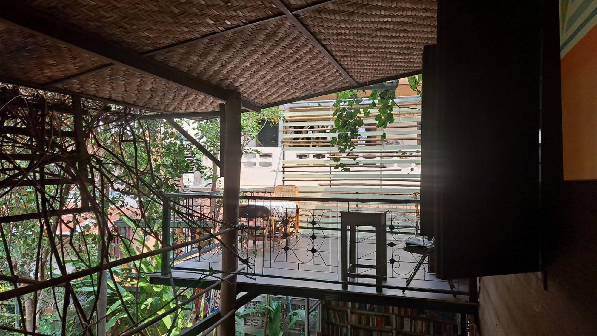 Banban Nannan Library And Guesthome Phòng bức ảnh