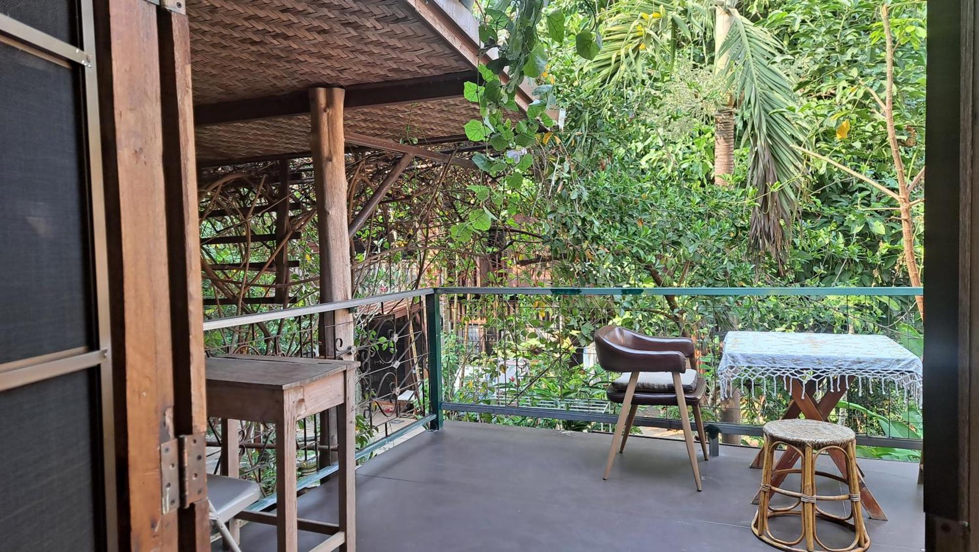 Banban Nannan Library And Guesthome Phòng bức ảnh